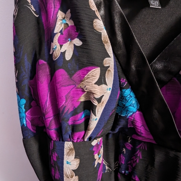 Le Chateau Boho Floral Spaghetti Strap Dress - Picture 2 of 4